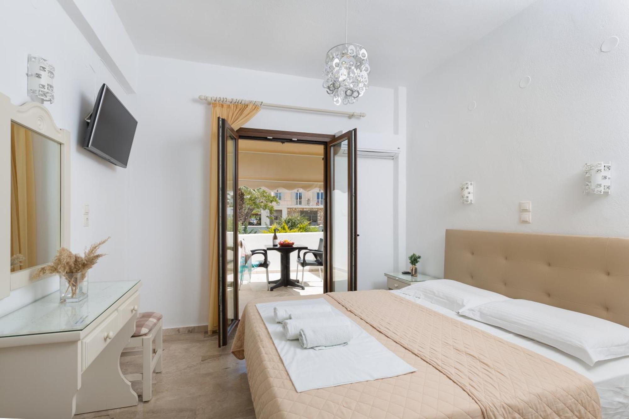 Vassiliki Rooms Páros Eksteriør bilde