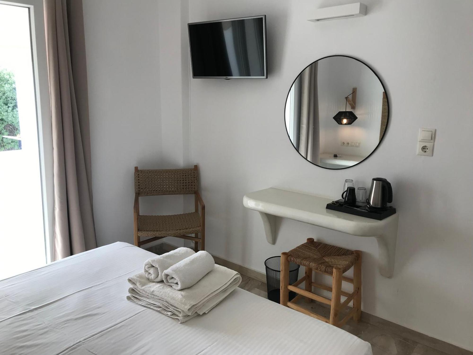 Vassiliki Rooms Páros Eksteriør bilde